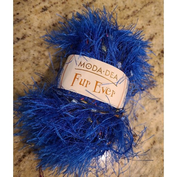 Moda Dea Yarn Fur Ever Blue Heaven 3841 Crochet Craft - Picture 1 of 4